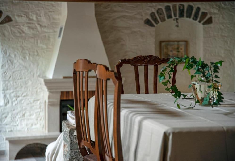 Villa Mansion Eugenie à Hydra  Extérieur photo