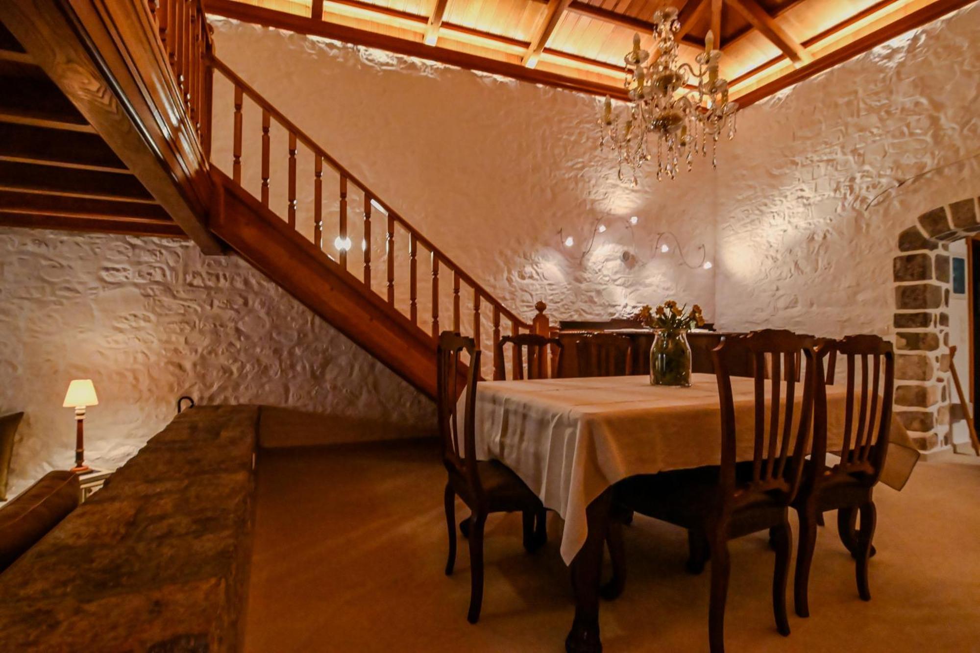 Villa Mansion Eugenie à Hydra  Extérieur photo