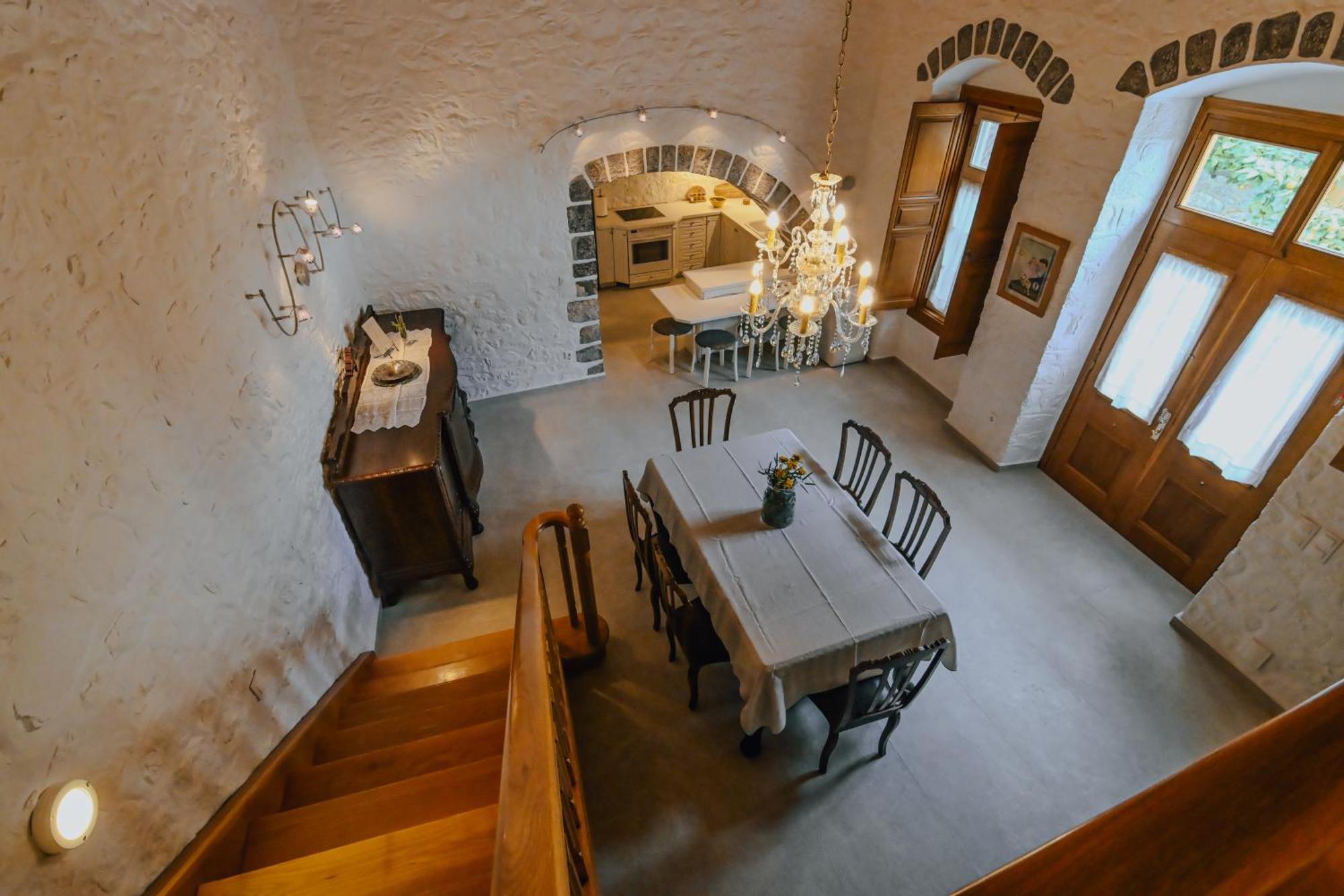Villa Mansion Eugenie à Hydra  Extérieur photo